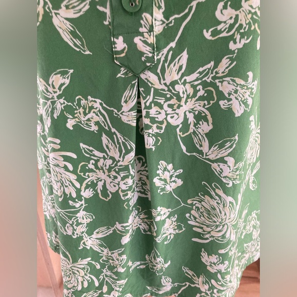 Alfani Silk Green Floral Top - Picture 2 of 9